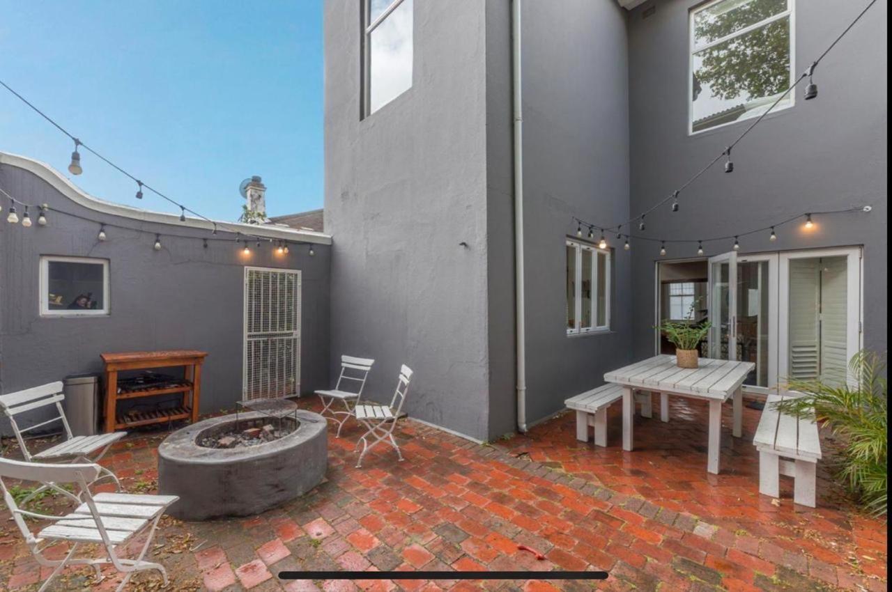 3 Bedroom House In Gardens Cape Town